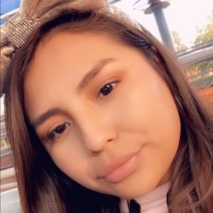 Meet your Posher, Itzel